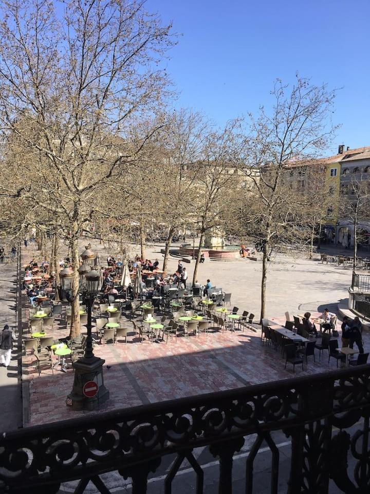 Place Carnot カルカソンヌ エクステリア 写真